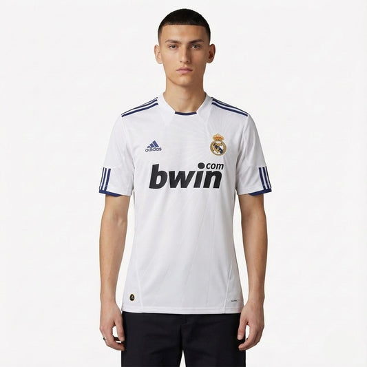 Camisa Retrô Real Madrid 2010/11 I