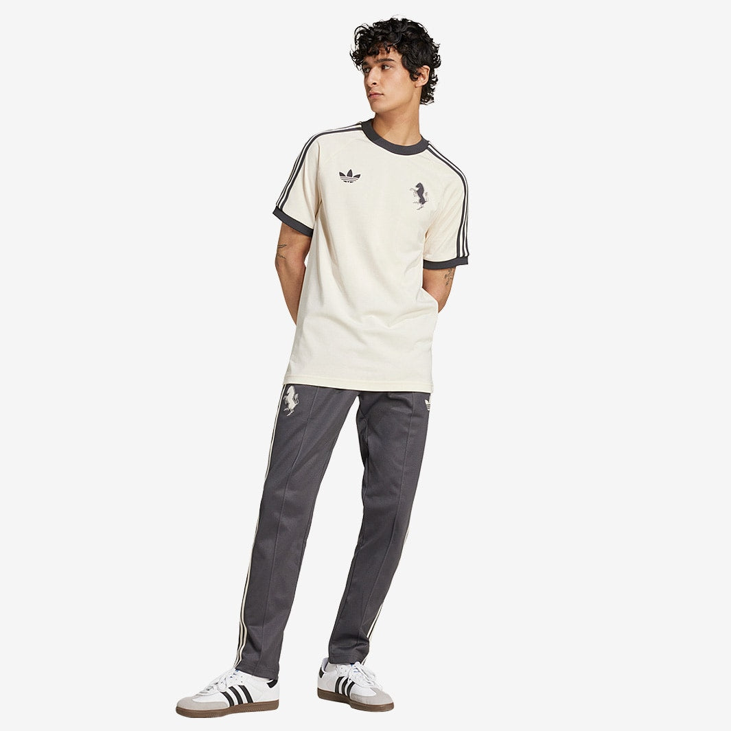 Camisa Casual adidas Juventus FC 3 Stripes - [product_category] | Arquibancada Esportes